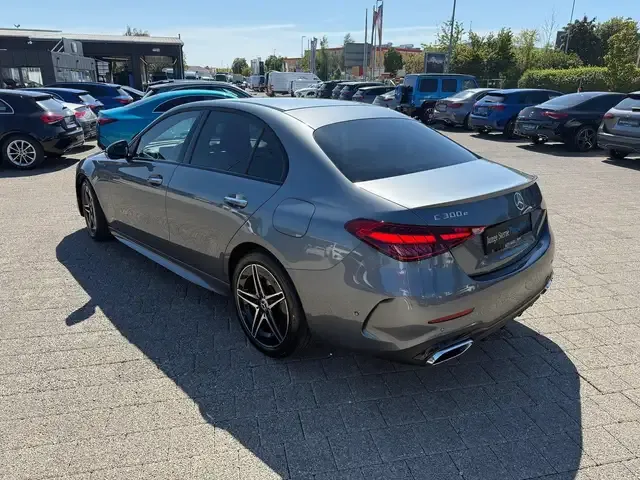 Mercedes-Benz C 300