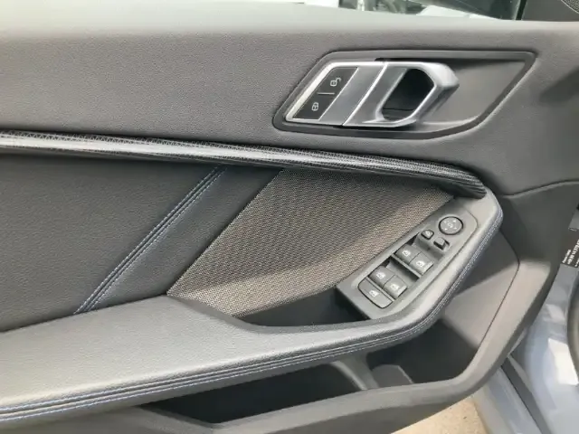BMW 235
