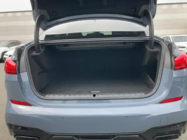 BMW 235