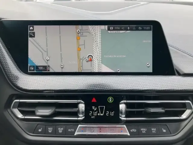 BMW 235