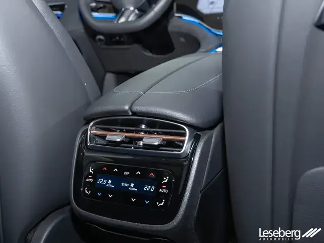 Mercedes-Benz EQE 300