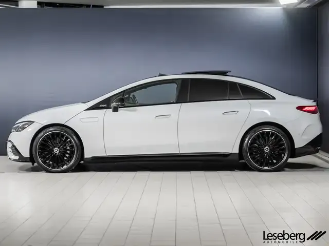 Mercedes-Benz EQE 300