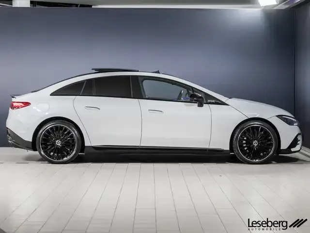Mercedes-Benz EQE 300