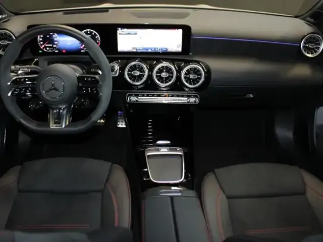 Mercedes-Benz A 45 AMG
