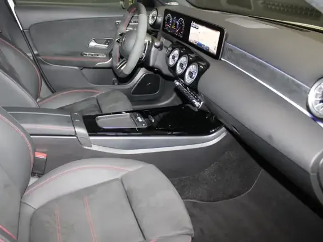Mercedes-Benz A 45 AMG