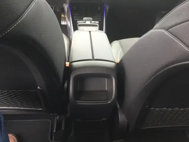 Mercedes-Benz GLB 180