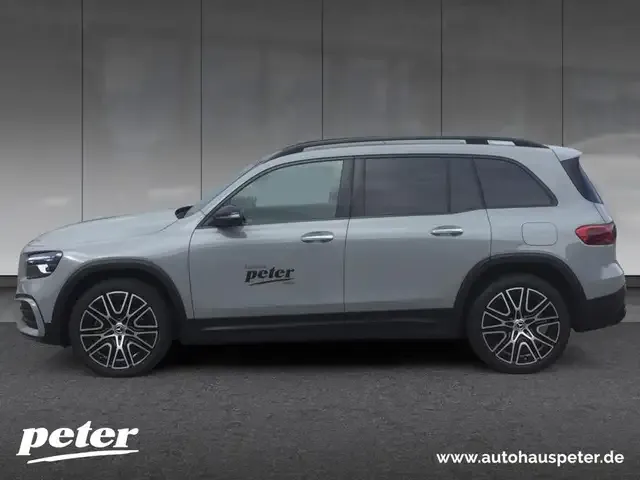 Mercedes-Benz GLB 180