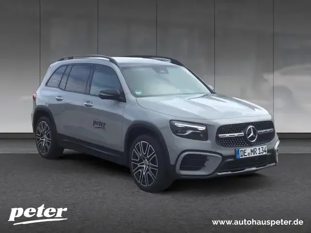 Mercedes-Benz GLB 180