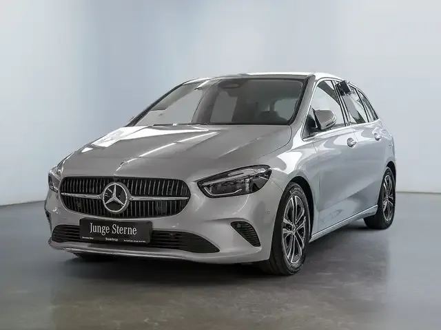 Mercedes-Benz B 220