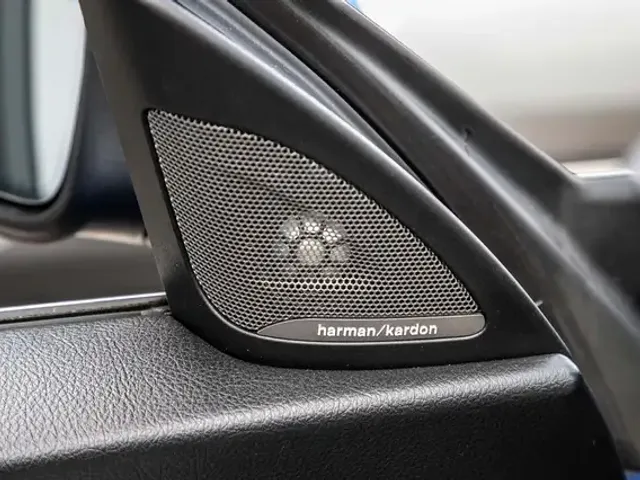 BMW 230