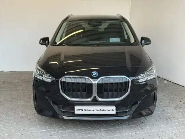 BMW 225