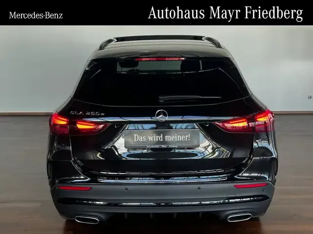 Mercedes-Benz GLA 250