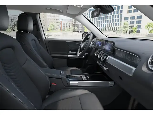 Mercedes-Benz EQB 300