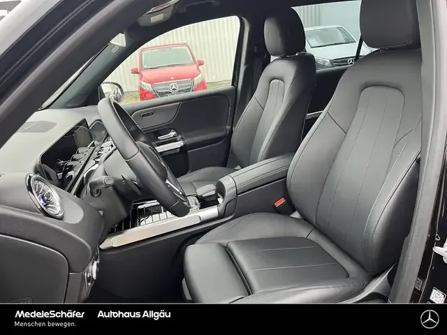 Mercedes-Benz EQB 350