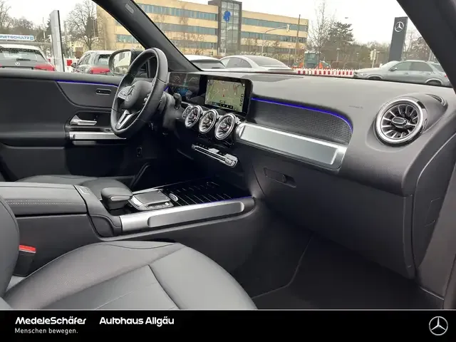 Mercedes-Benz EQB 350