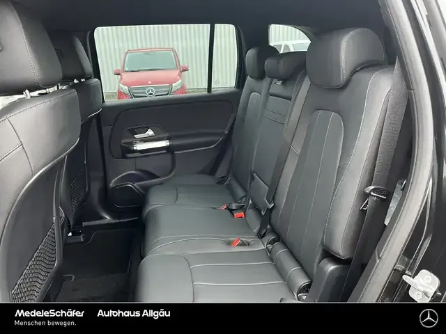 Mercedes-Benz EQB 350