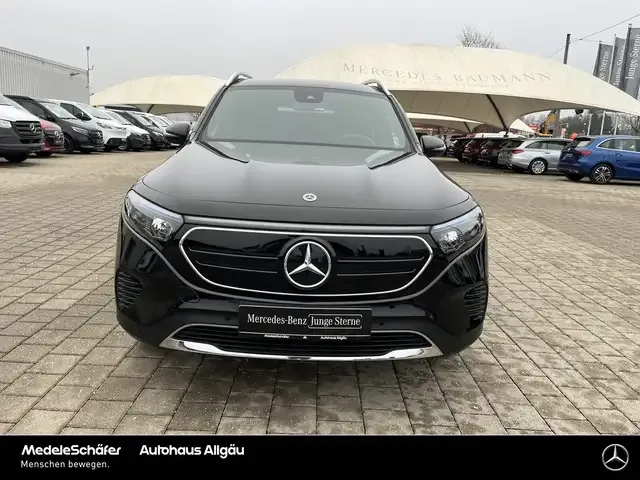 Mercedes-Benz EQB 350