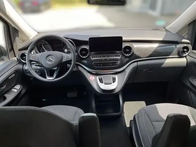 Mercedes-Benz EQV 300