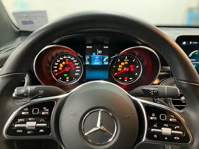 Mercedes-Benz GLC 200