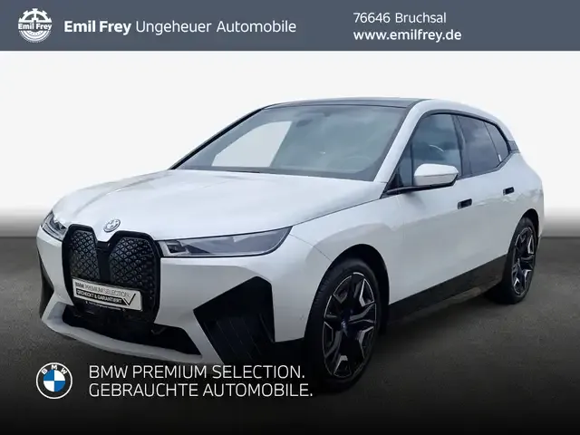 BMW iX