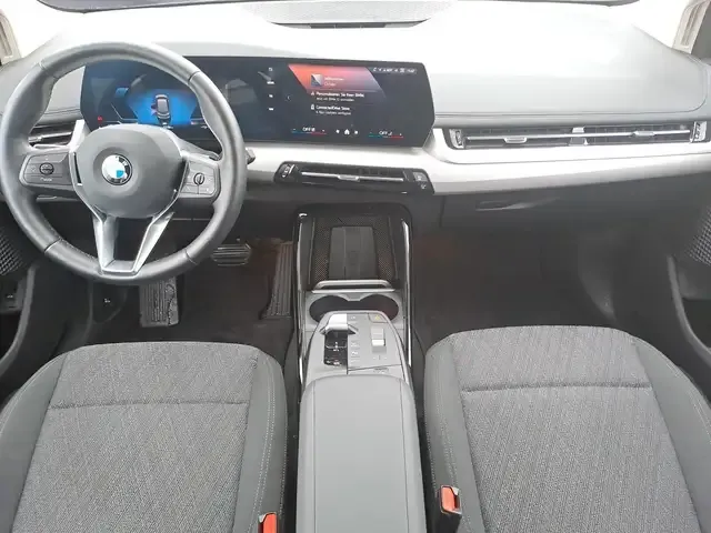 BMW 216
