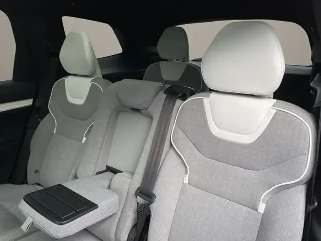 Volvo EX90