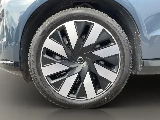Volvo EX90