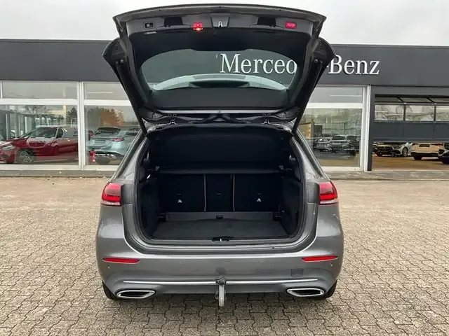 Mercedes-Benz B 220