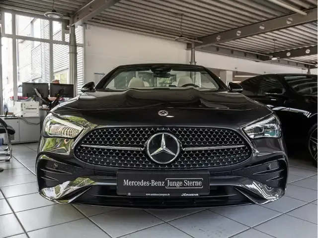 Mercedes-Benz CLE 200