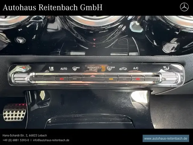 Mercedes-Benz CLA 180