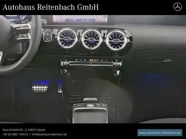 Mercedes-Benz CLA 180