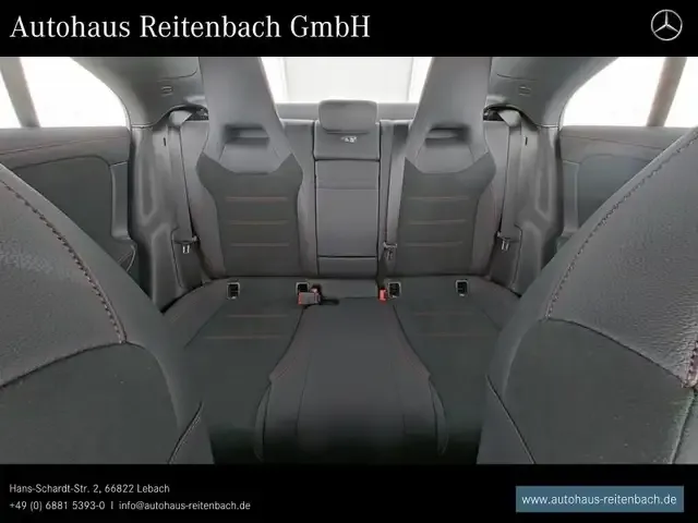 Mercedes-Benz CLA 180