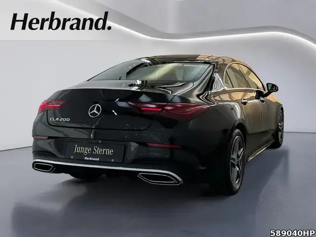 Mercedes-Benz CLA 200