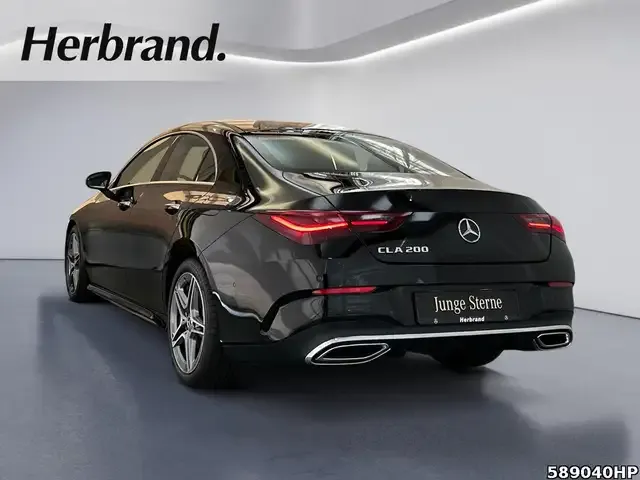 Mercedes-Benz CLA 200