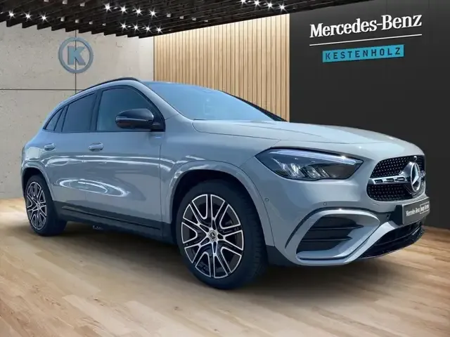 Mercedes-Benz GLA 200