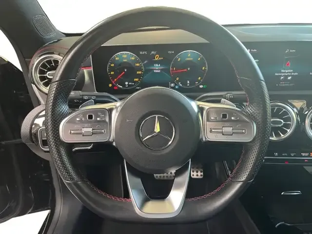 Mercedes-Benz CLA 220