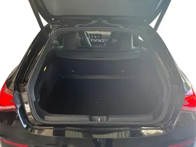 Mercedes-Benz CLA 220