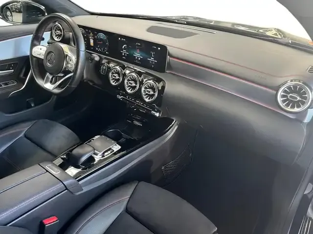 Mercedes-Benz CLA 220