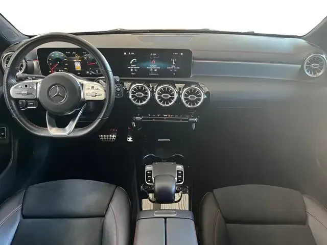Mercedes-Benz CLA 220
