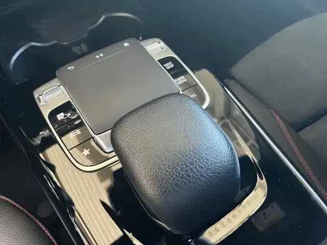 Mercedes-Benz CLA 220