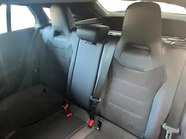 Mercedes-Benz CLA 220