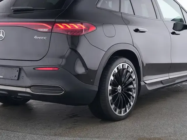 Mercedes-Benz EQE SUV