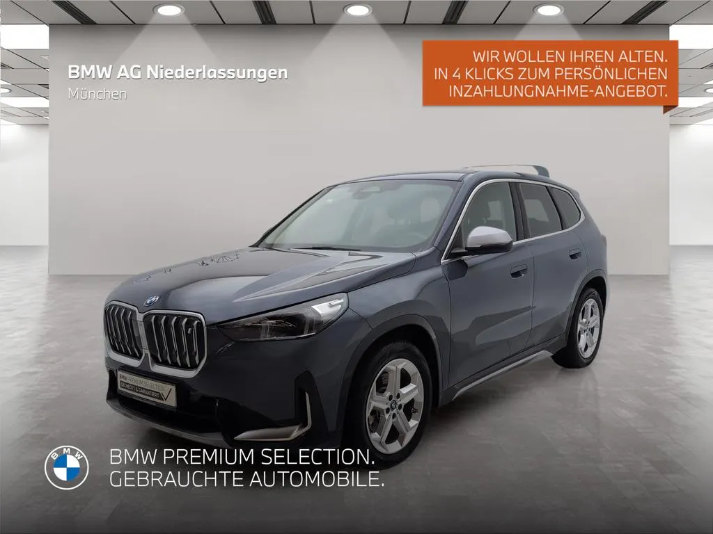 BMW iX1