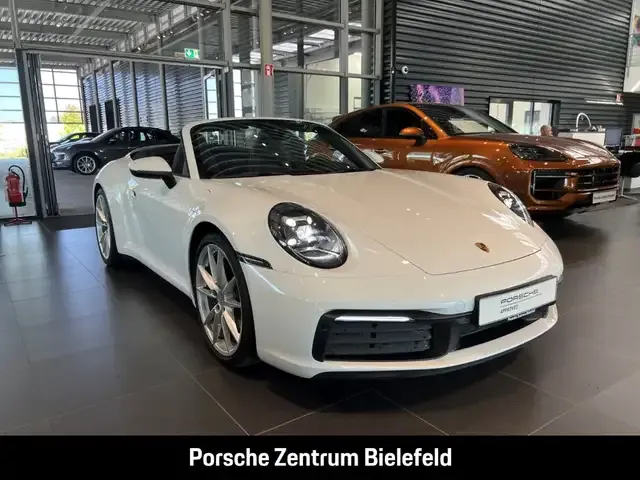 Porsche 992