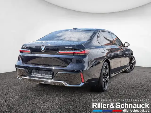 BMW 740