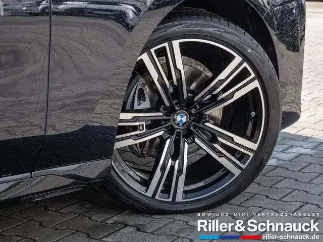 BMW 740
