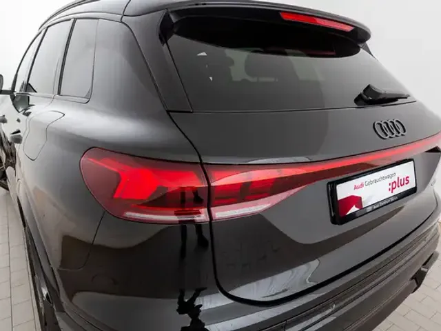 Audi Q6