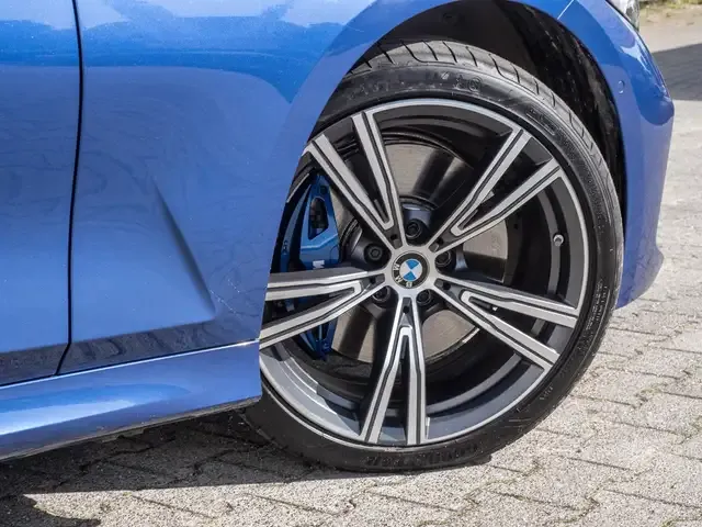 BMW 340