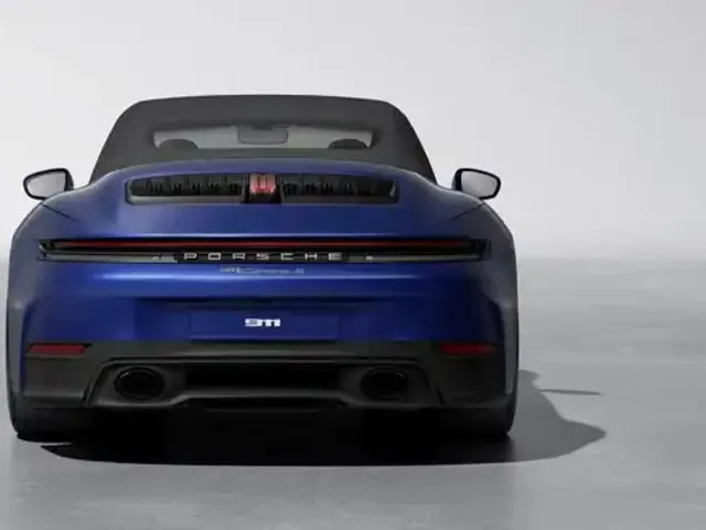 Porsche 992