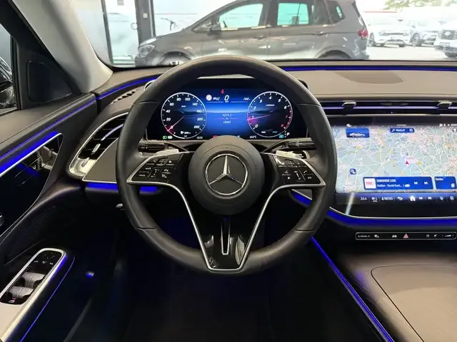 Mercedes-Benz E 200